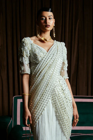 SUFFUSE LUXURY PRET’24 | IVY