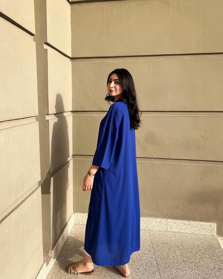 Sak | Bright Blue Beeches