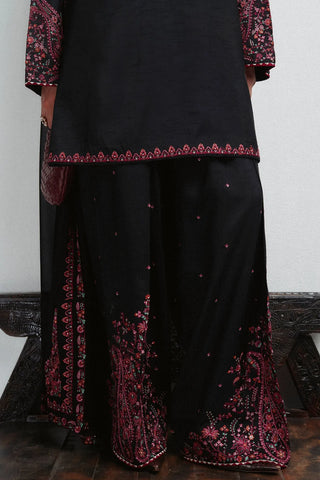 ZARA SHAHJAHAN WINTER FESTIVE’26 | CRIMSON