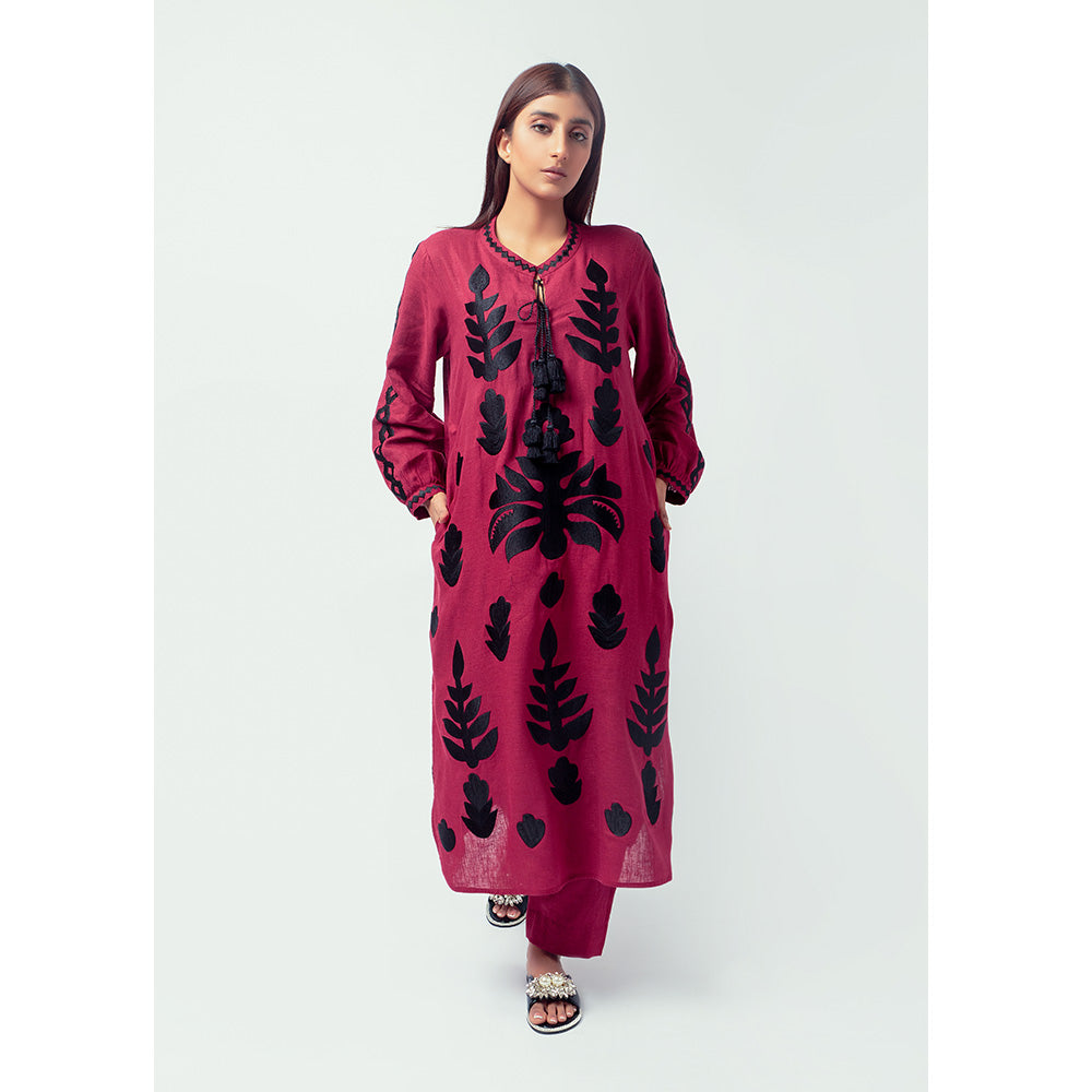 NADIYA KASSAM | ARYA MAROON