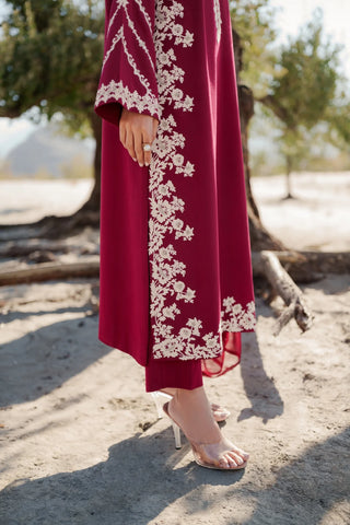 VINTAGE ‘MANNAT WINTER PRET’26 | MOOMAL