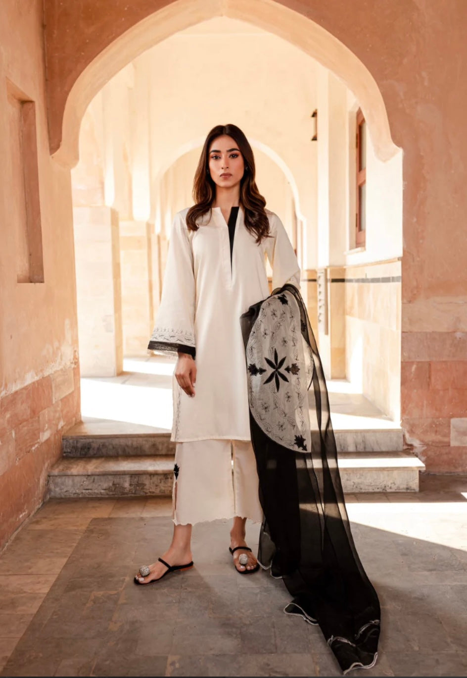 SOLIDS | INARA DUPATTA