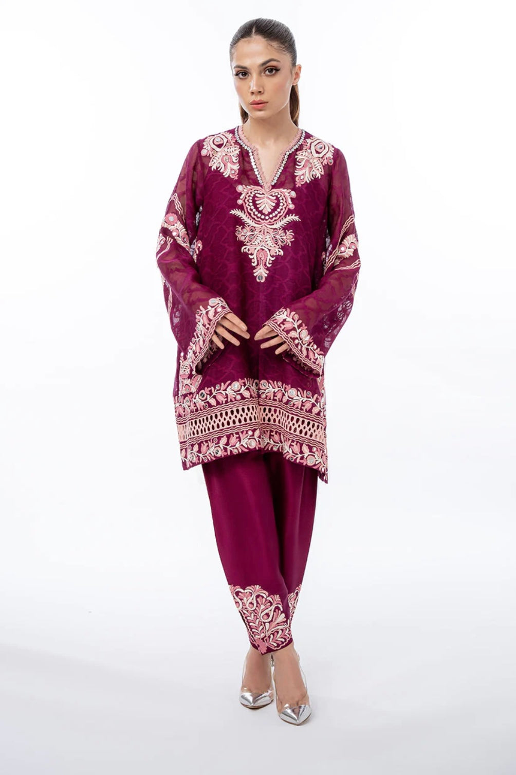 Sania Maskatiya | Ezra B