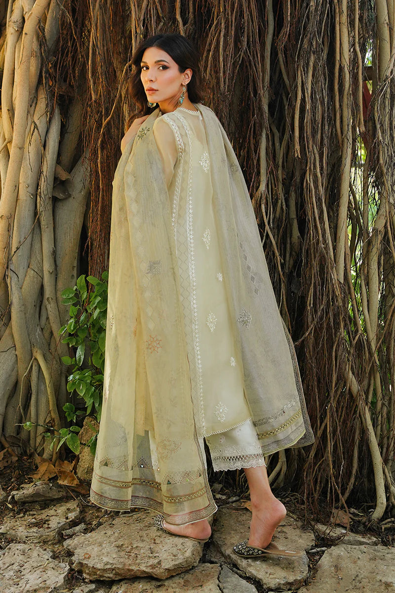 SUMAIRA KHANANI | SAWERA