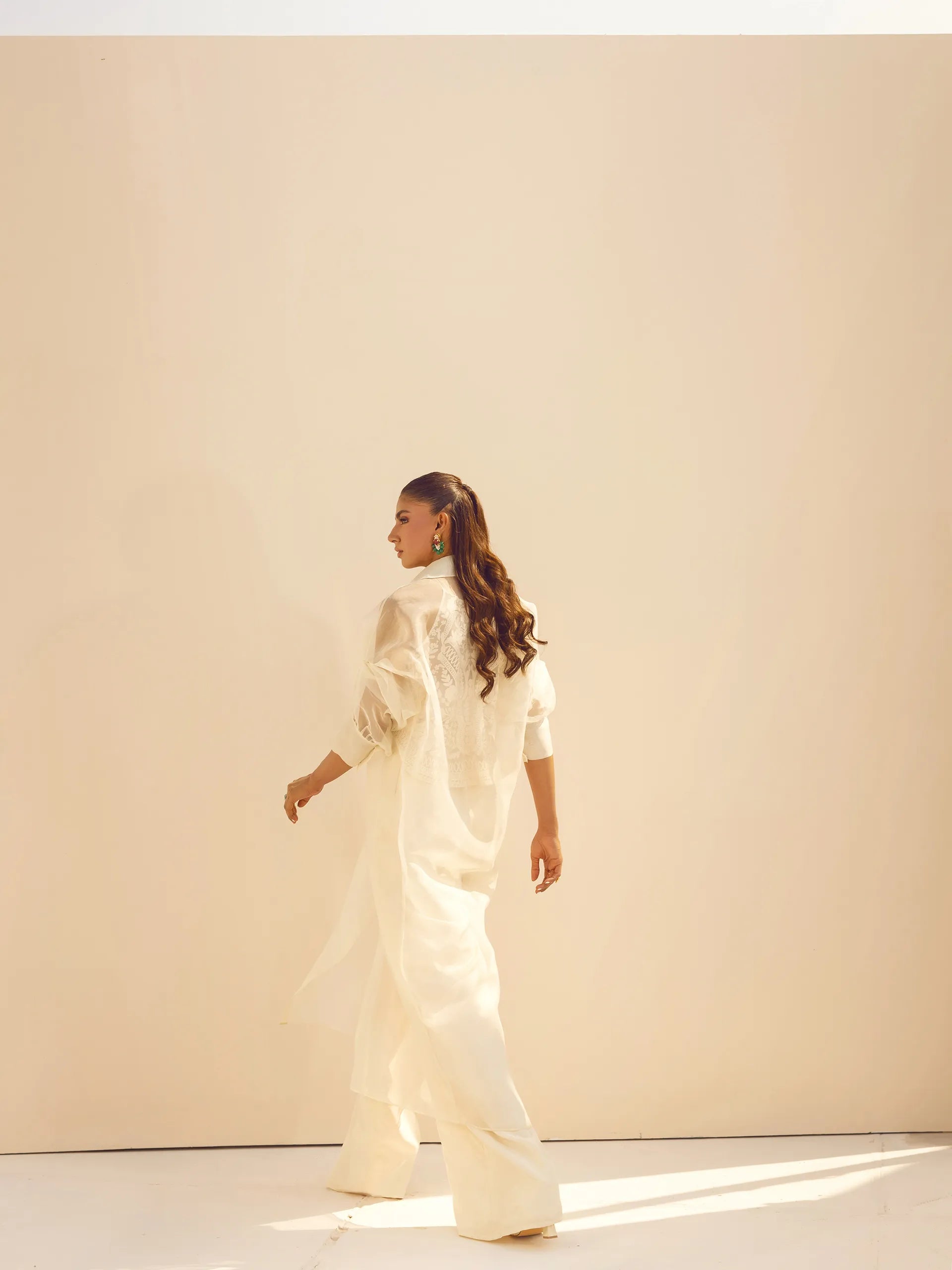 UMAIMA MUSTAFA - MARA (WHITE)