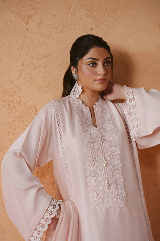 AMMARA KHAN ‘SIERA SUMMER LUXURY FORMALS’26 | ROSE FROST
