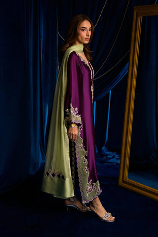 FLAIRS ‘AYRA FESTIVE FORMALS’26 | MULBERRY MERLOT