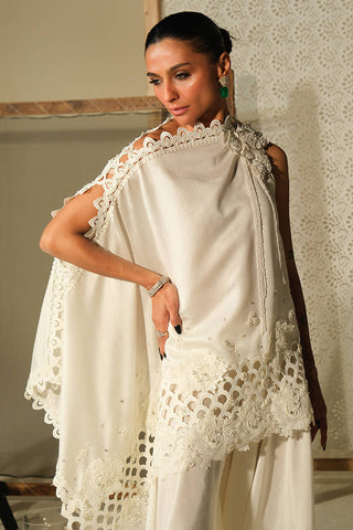 FARIDA HASAN ‘DHOOP LUXE PRET’26 | IVORY CAPE SET