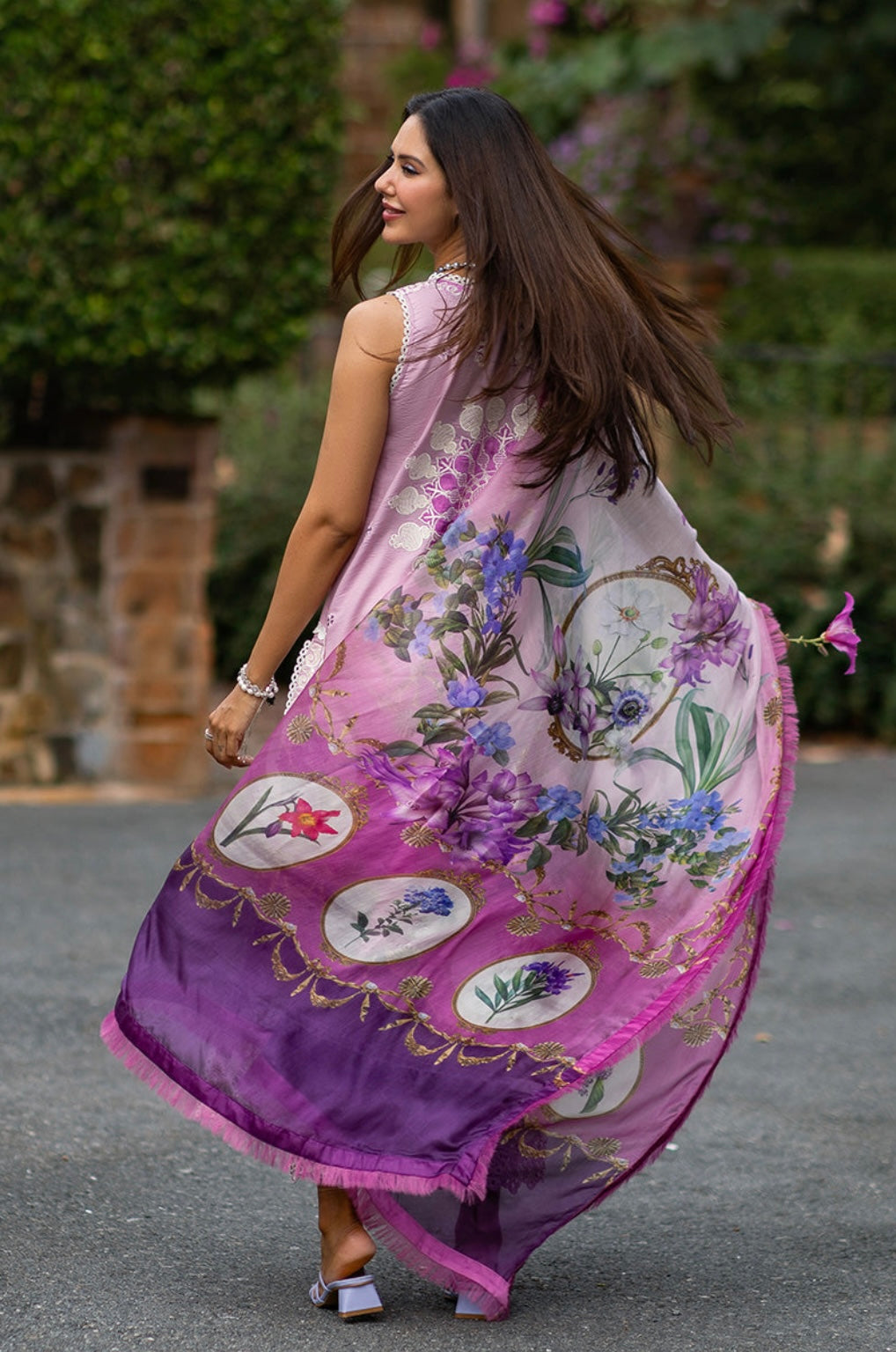 Mushq Te Amo Luxury Lawn’24 - Florence Finesse