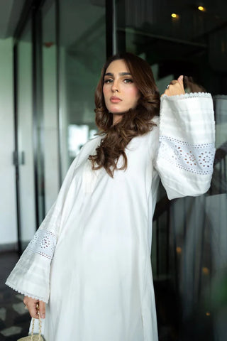 LEON CASUAL PRET’24 | WHITE ORCHID