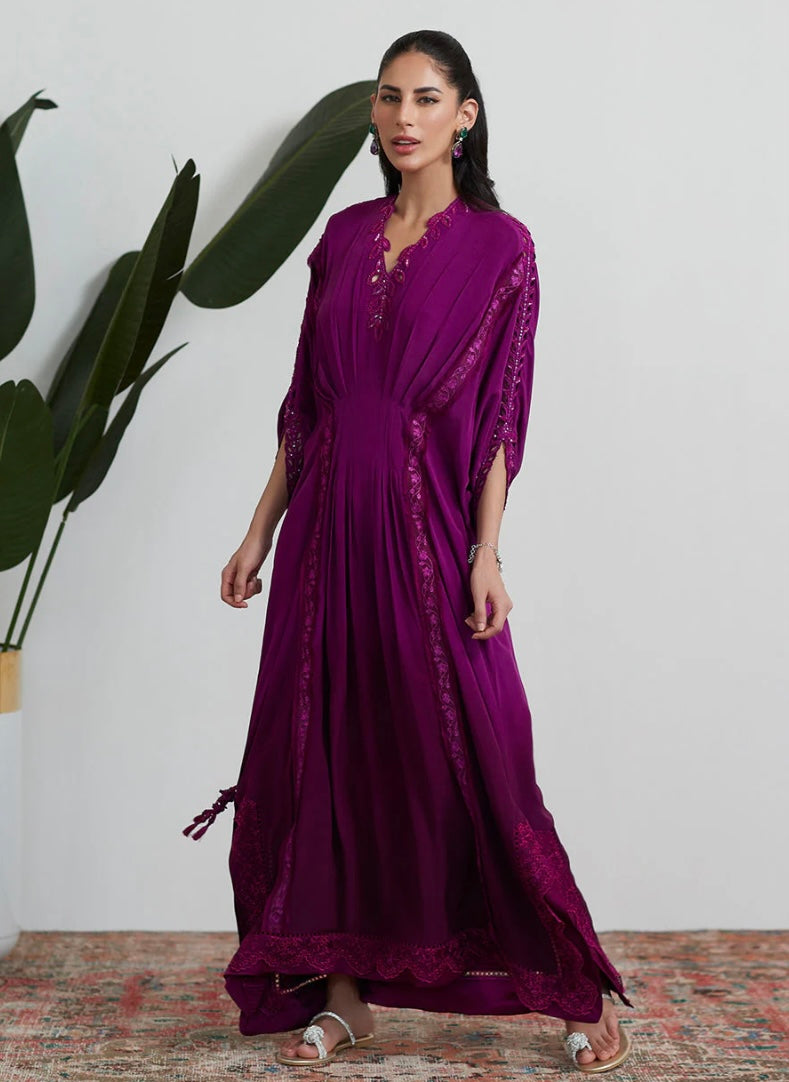 FARAH TALIB AZIZ LUXE PRET’24 | MULBERRY OMBRÉ KAFTAN