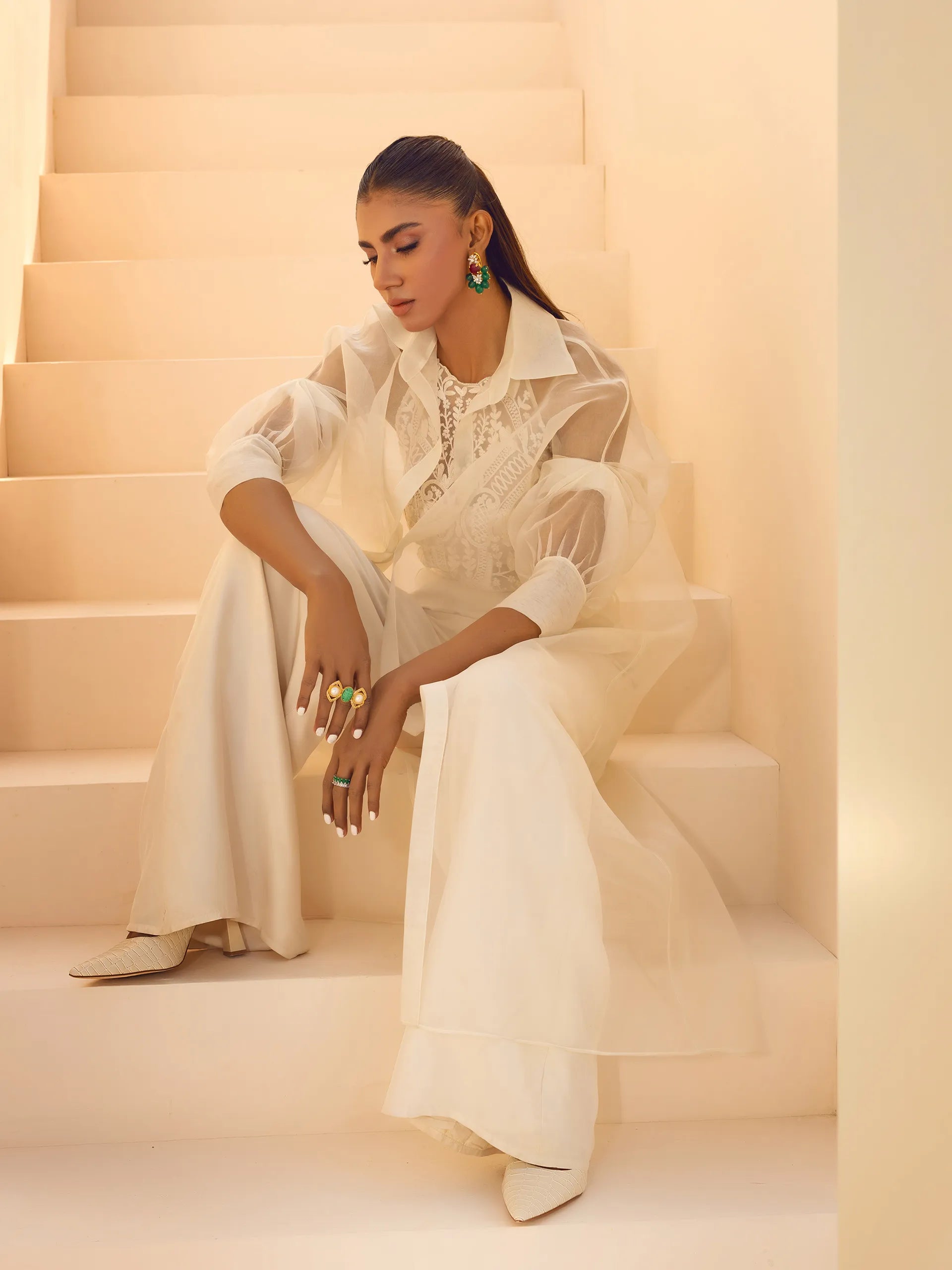 UMAIMA MUSTAFA - MARA (WHITE)