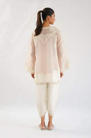 SANIA MASKATIYA LEAH’24 | SHYLA