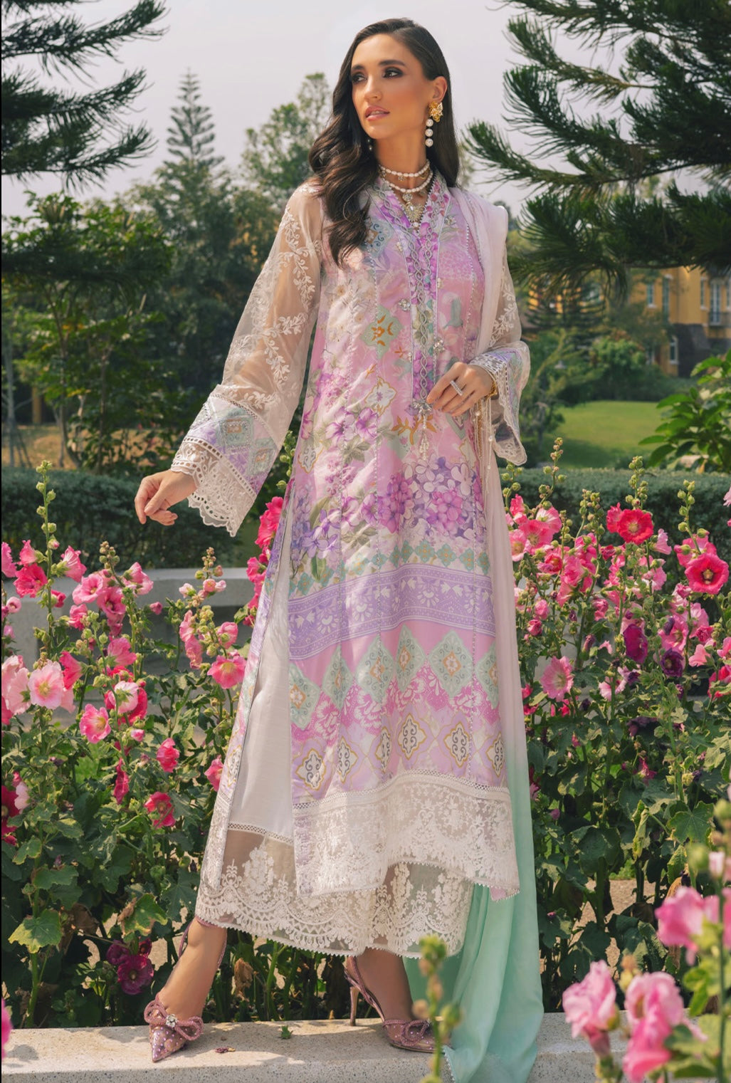 ANNUS ABRAR LUXE SILK PRET’24 | LARISA