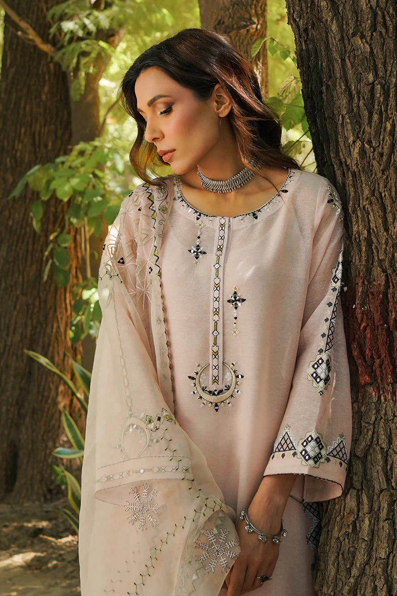 SUMAIRA KHANANI | KANWAL