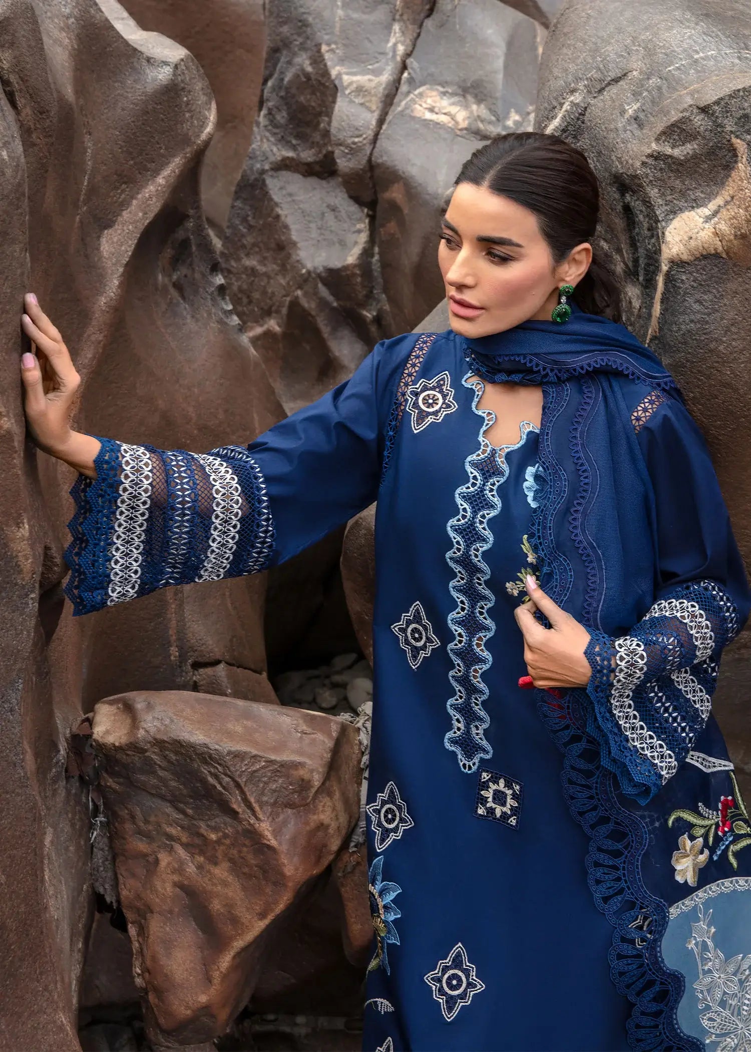 CRIMSON LAWN’24 | INTO THE WILD - MIDNIGHT BLUE