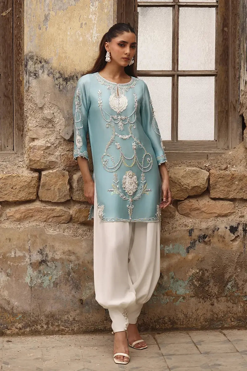 WARDHA SALEEM ‘ZIMAL SILK PRET’26 | FARNAZ