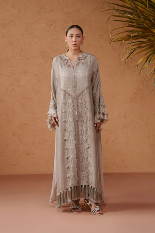 AMMARA KHAN ‘SIERA SUMMER LUXURY FORMALS’26 | SERFINA