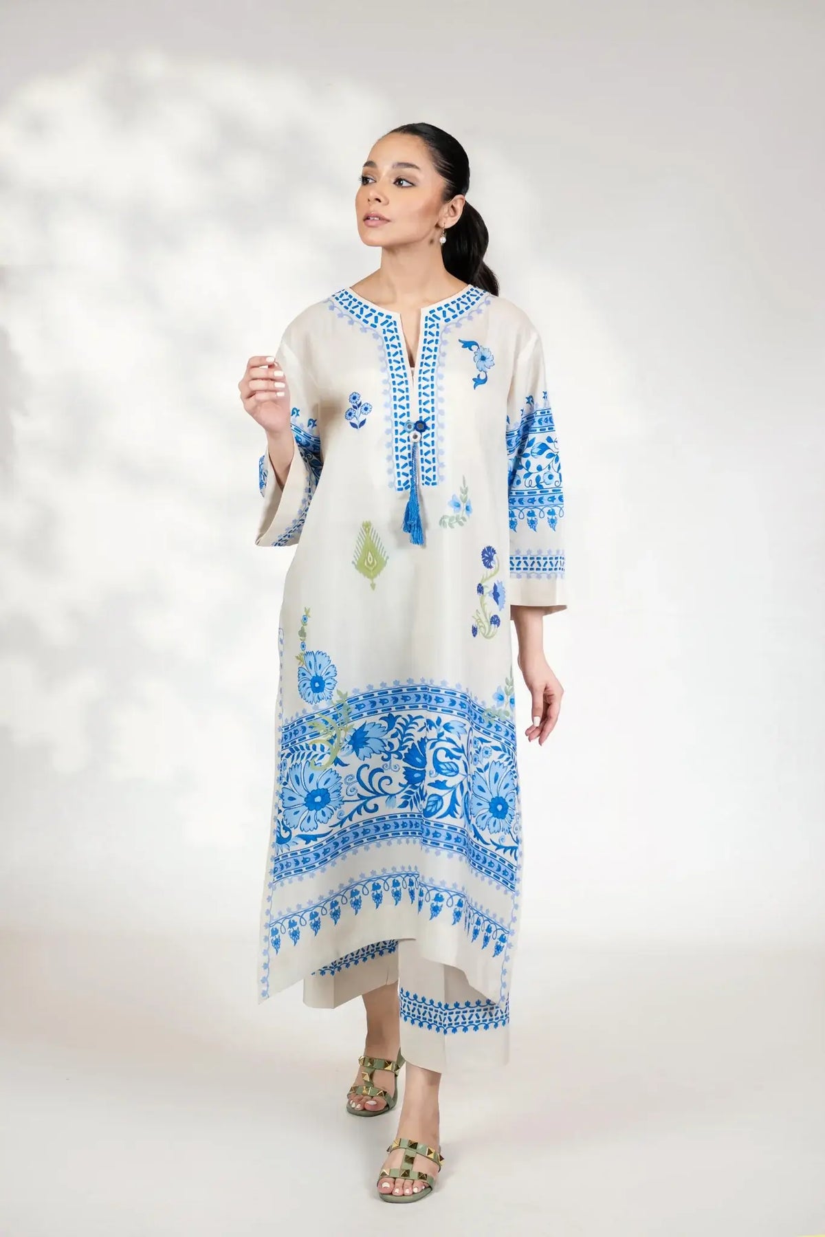 BARAE KHANOM SUMMER COLLECTION’24 | SOZANI A
