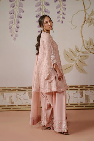 AMMARA KHAN ‘SIERA SUMMER LUXURY FORMALS’26 | PEACH SHIMMER