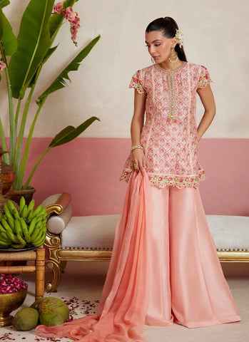FARAH TALIB AZIZ ‘MAYNA FESTIVE PRET’26 | TANYA SHIRT & DUPATTA