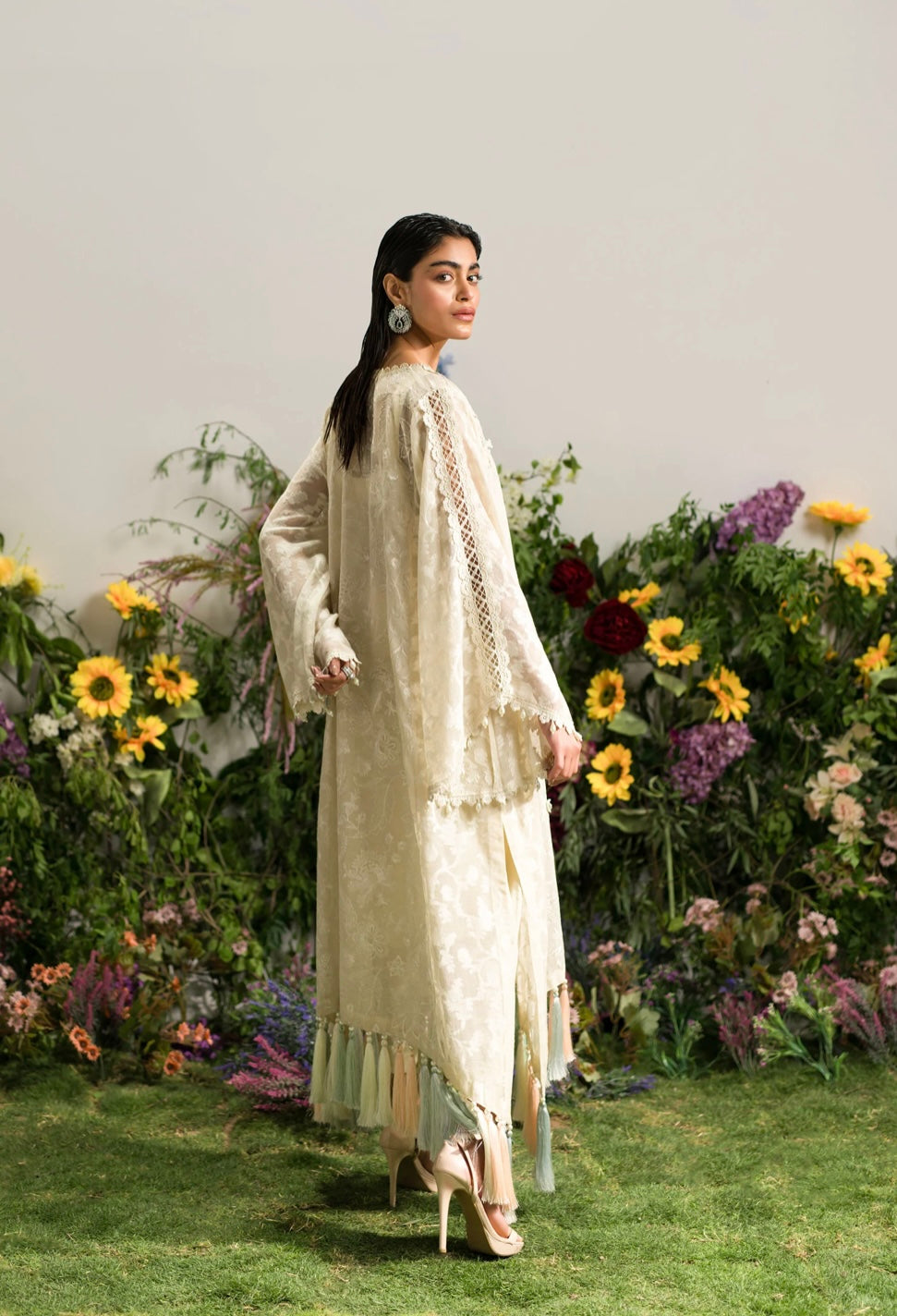 AMMARA KHAN LILY’24 | RAINBOW CREAM SET