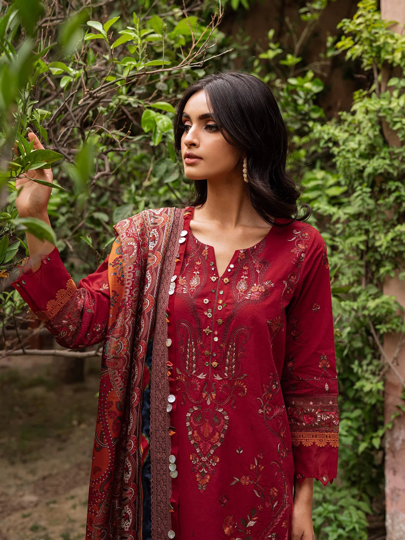 MISHA LAKHANI UNSTITCHED SUMMER’24 | NOORA