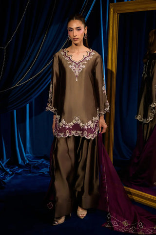 FLAIRS ‘AYRA FESTIVE FORMALS’26 | TOFFEE TRUFFLE