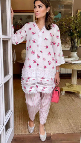 FARIDA HASAN | WHITE ROSE WITH SHALWAR