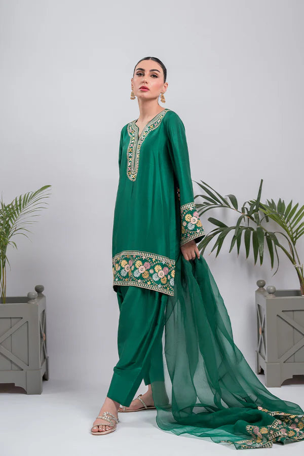 AMNA ARSHAD LUXURY PRET’24 | JIYA