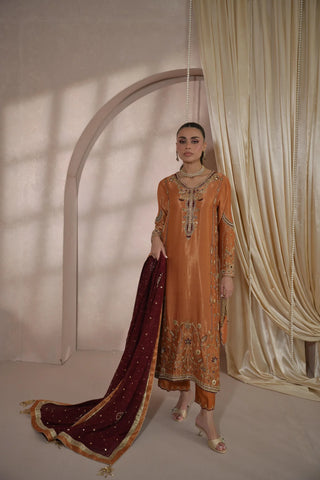 NIMRAH HAFSA ‘ZEINA FESTIVE FORMALS’26 | LAYRAH