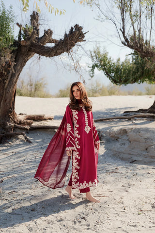 VINTAGE ‘MANNAT WINTER PRET’26 | MOOMAL
