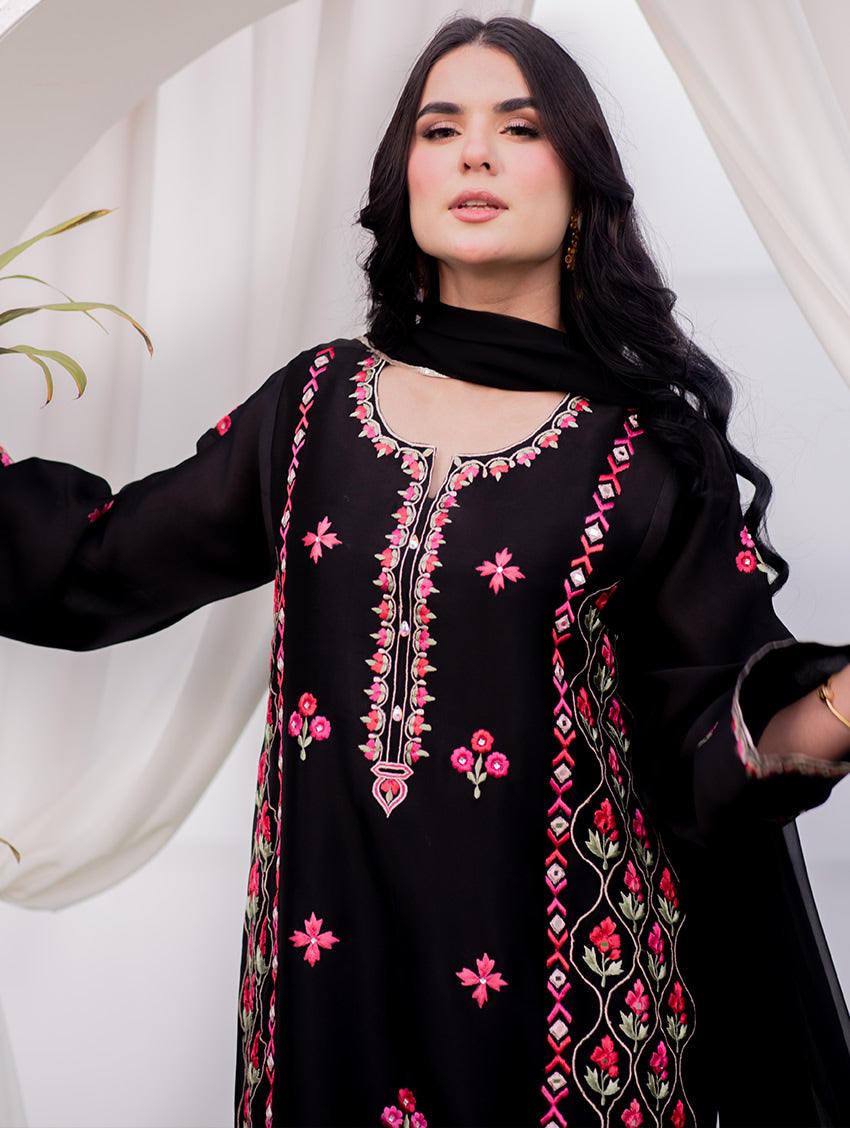 SHAZIA RAUF | KAYA