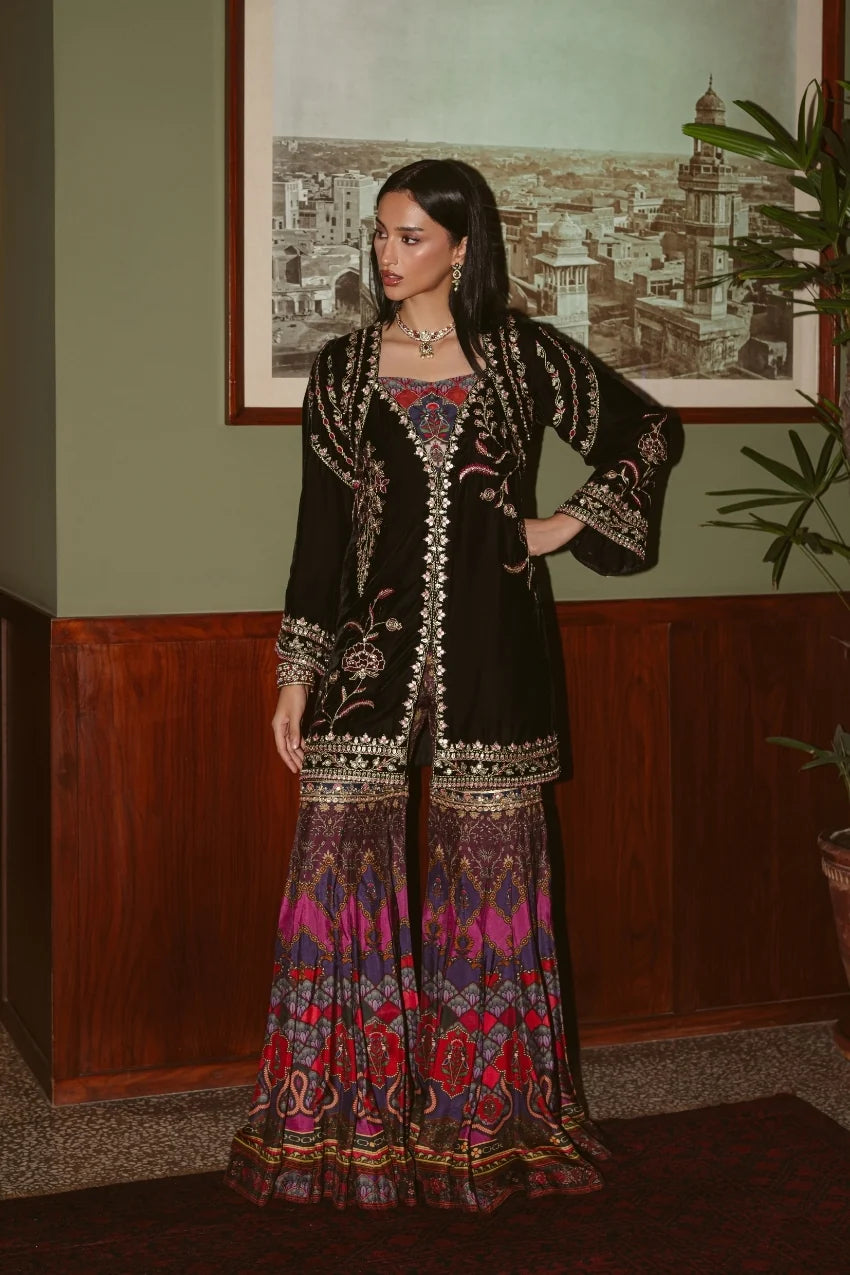 AMMARA KHAN ‘THE OVERTURE’26 | AK PRINT & VELVET GHARARA SET