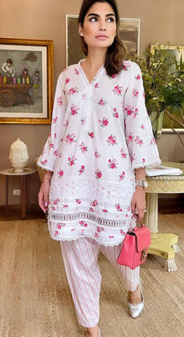 FARIDA HASAN | WHITE ROSE WITH SHALWAR