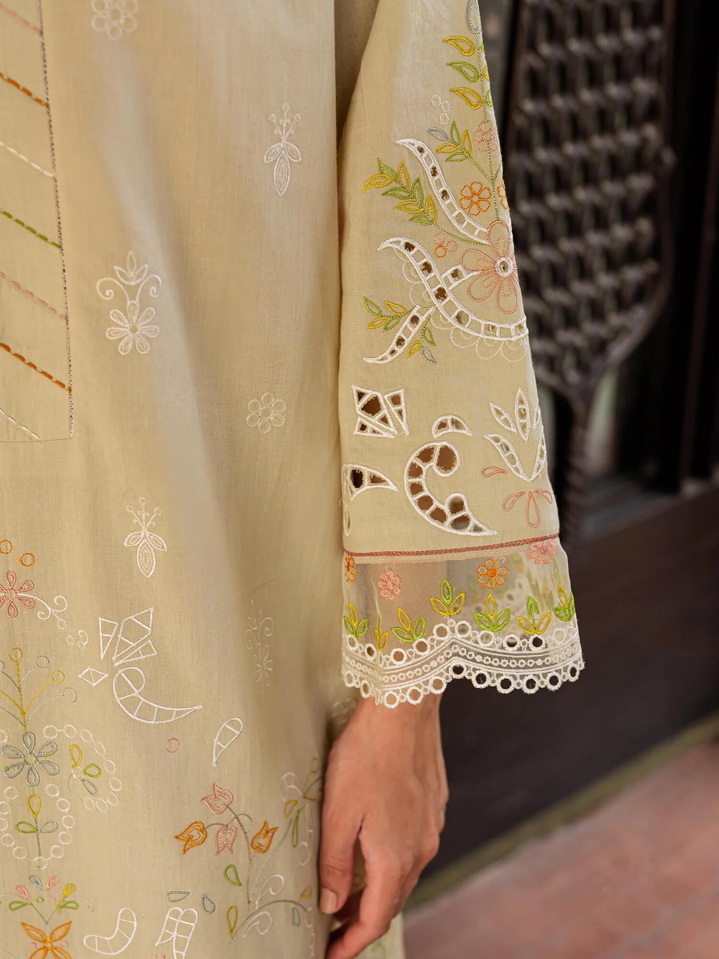 MISHA LAKHANI UNSTITCHED SUMMER’24 | INAYA
