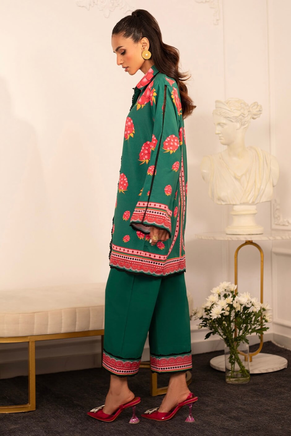 ANNUS ABRAR ‘LA FLEUR’24 | BREE