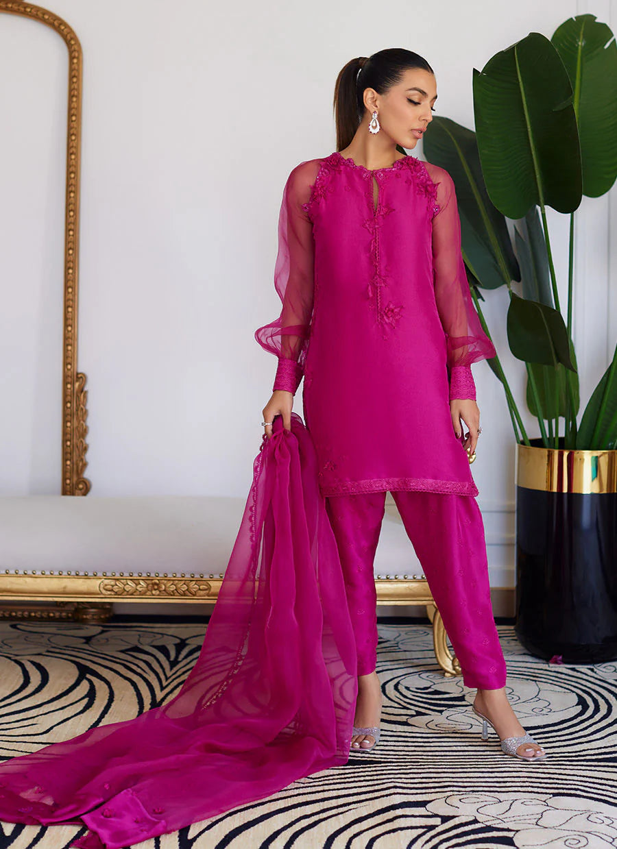 FARAH TALIB AZIZ LUXE PRET’24 | ELIO HOT PINK