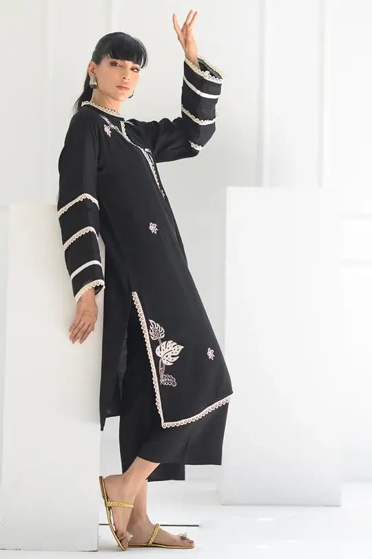NADIA FAROOQUI CASUAL PRET’24 | GLORIOUS BLACK
