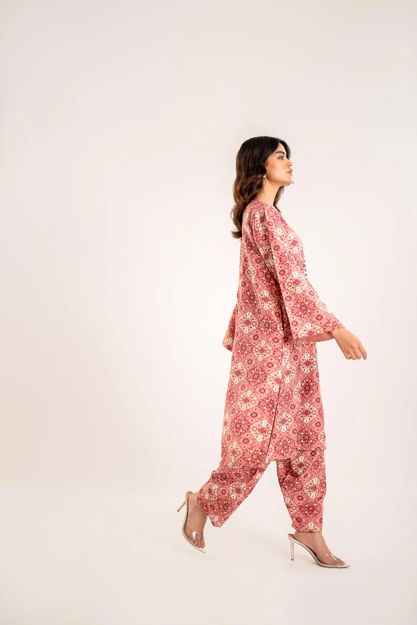 BARAE KHANOM SUMMER PRET’24 | ZAHARI (A)