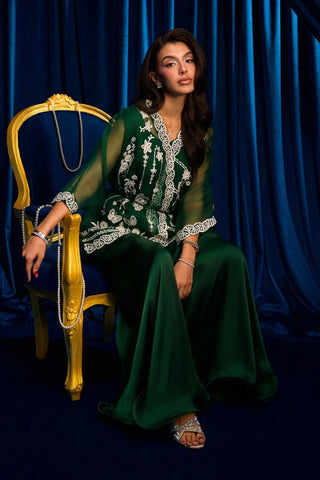 FLAIRS ‘AYRA FESTIVE FORMALS’26 | EMERALD CRUMBLE