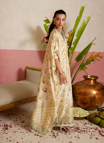 FARAH TALIB AZIZ ‘MAYNA FESTIVE PRET’26 | DAINE CREAM KAFTAN