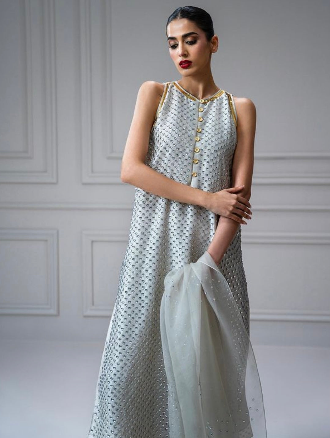 MUSE LUXE | WHITE SWAN EMBELLISHED SET