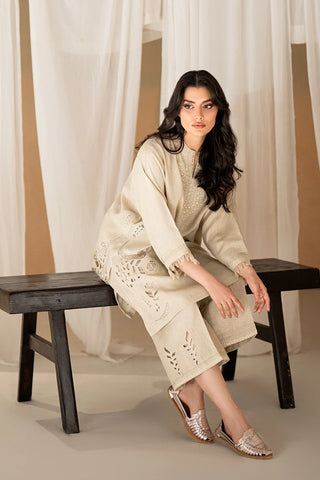 SUMAIRA KHANANI FALL BASICS’26 | CASCADE
