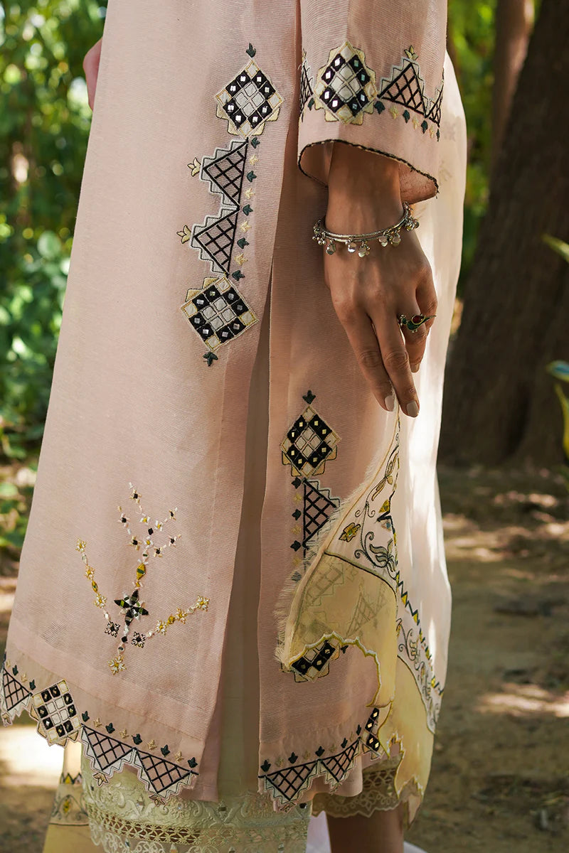 SUMAIRA KHANANI | KANWAL