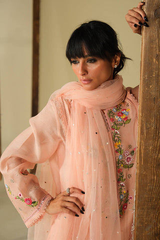 FARIDA HASAN ‘DHOOP LUXE PRET’26 | PEACH BLOSSOM SET