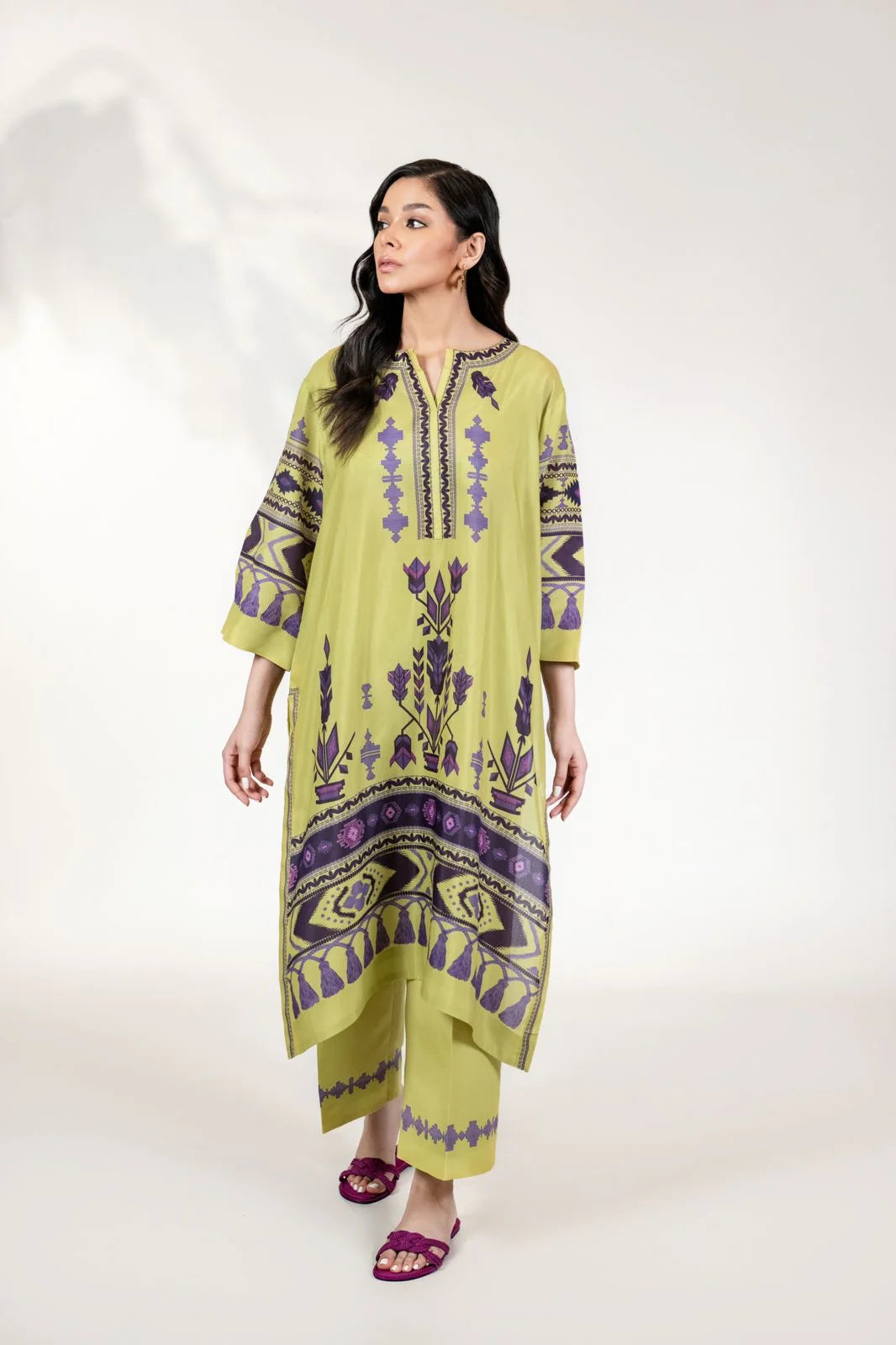 BARAE KHANOM SUMMER COLLECTION’24 | AZTEC C