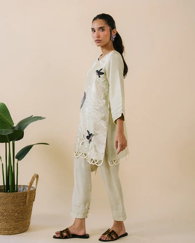 MEHREEN HAMZA TABANI ‘SOFT CHOAS LUXE PRET’26 | CORTADO