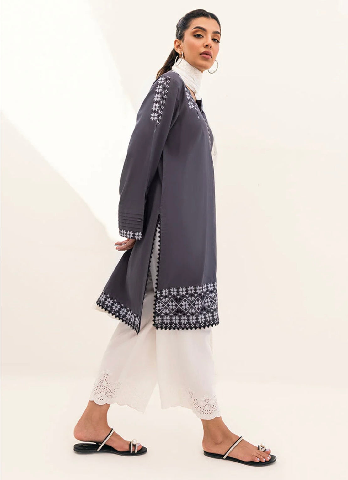 IMAGE CASUAL PRET | CHARCOAL GREY KURTA