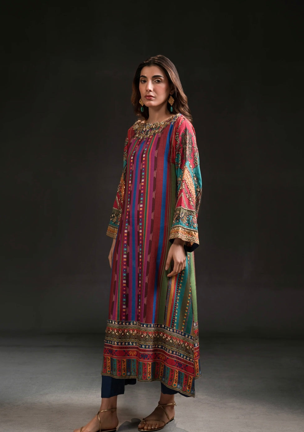 AMMARA KHAN GLITZ’24 | MAGENTA RAINBOW TUNIC SET